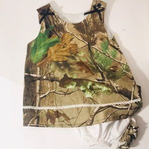 girls camo jumper